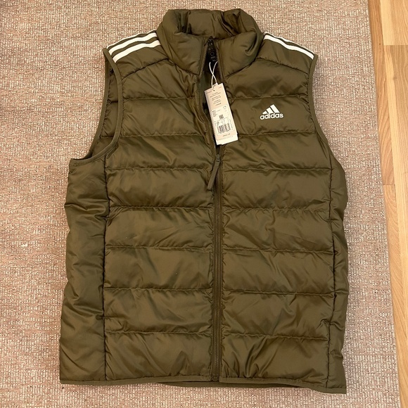 Adidas vest - Picture 1 of 3
